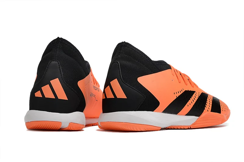 ADIDAS PREDATOR ACCURACY (IC) - Image 10