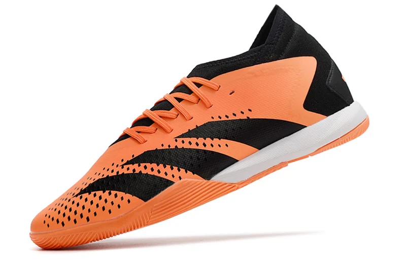 ADIDAS PREDATOR ACCURACY (IC) - Image 12