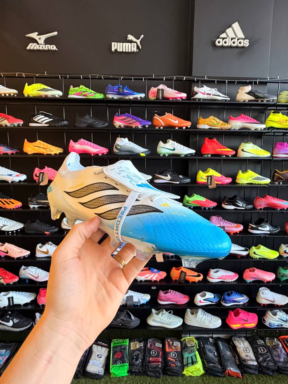 ADIDAS PREDATOR ELITE (FG) PRONTA ENTREGA