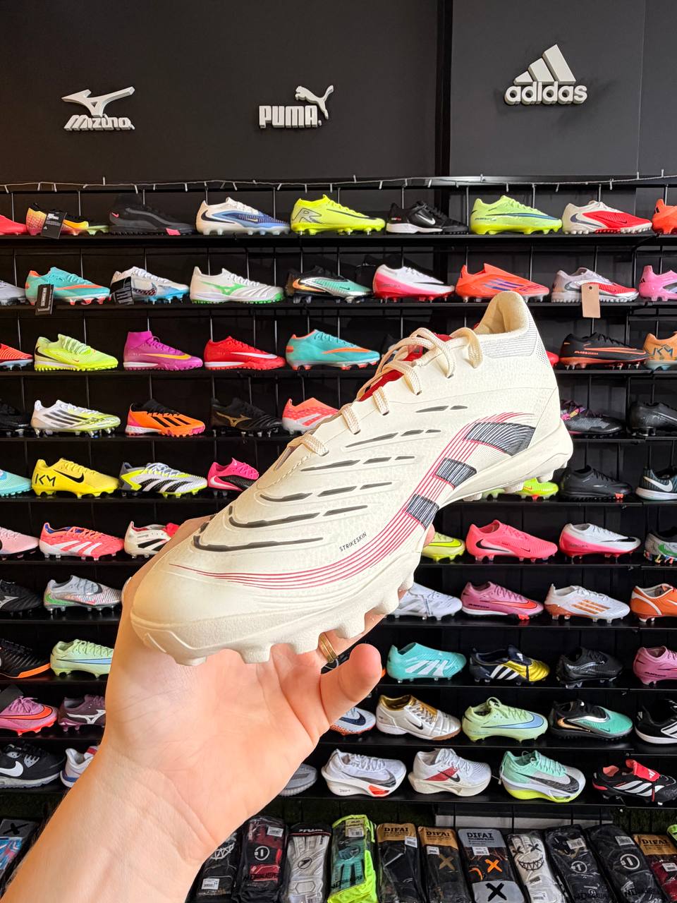 ADIDAS PREDATOR TF + BRINDES (PRONTA ENTREGA) - Image 2
