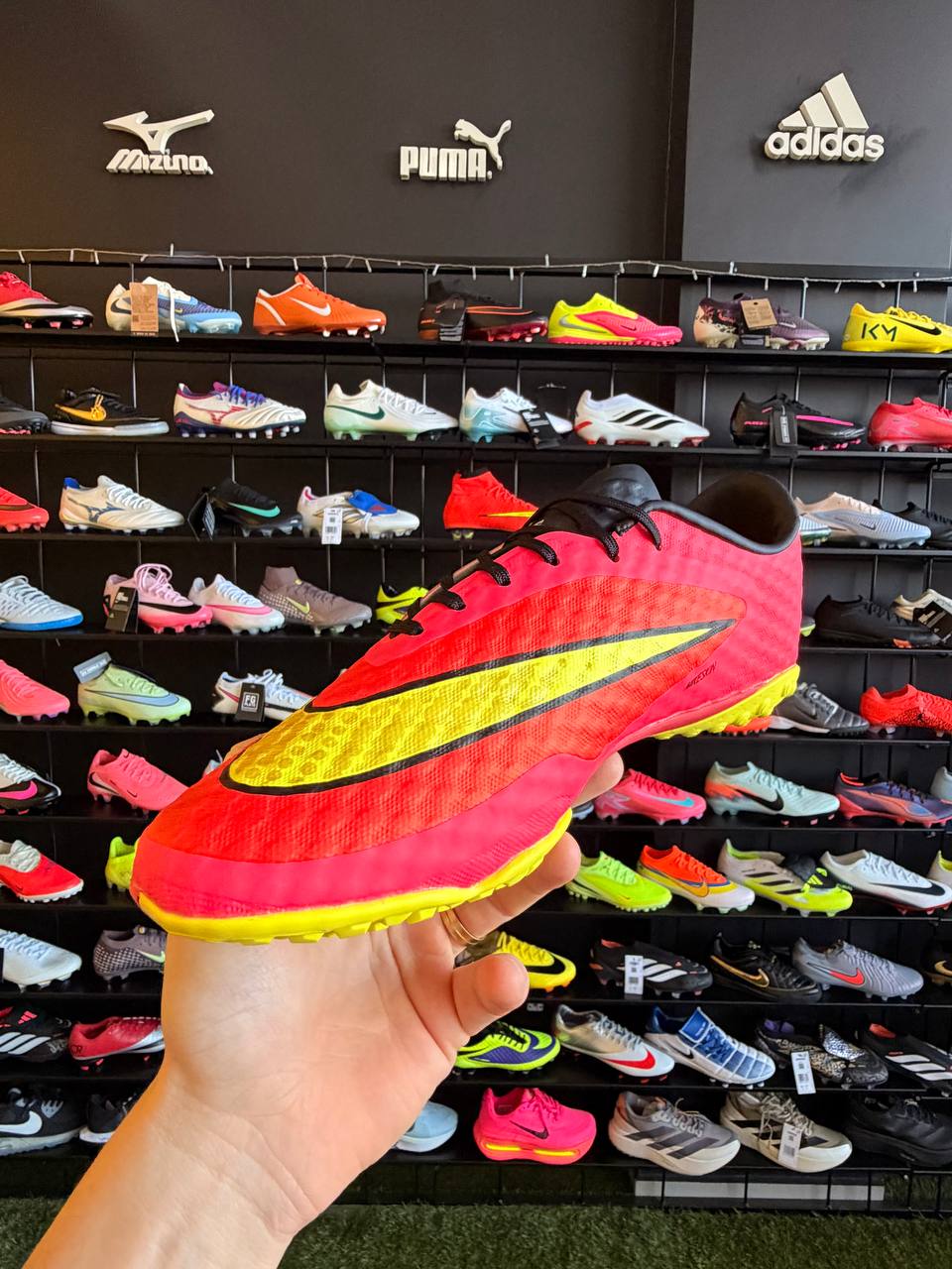 NIKE HYPERVENOM TF + BRINDE (PRONTA ENTREGA) - Image 2