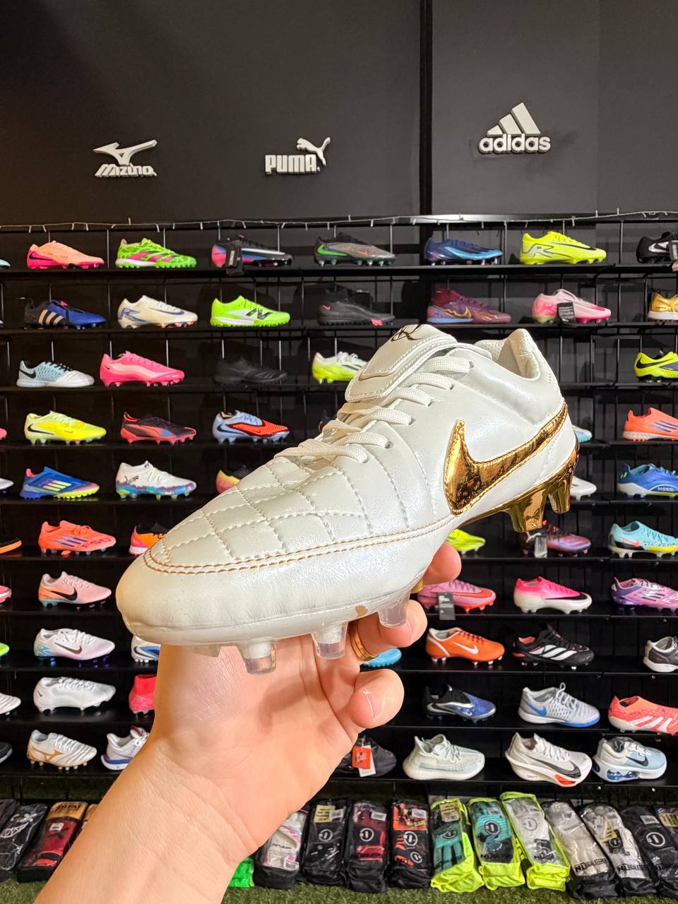 NIKE TIEMPO LEGEND R10 ELITE (FG) PRONTA ENTREGA - Image 2