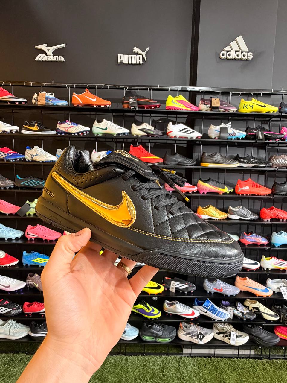 NIKE TIEMPO R10 ELITE (IC) PRONTA ENTREGA