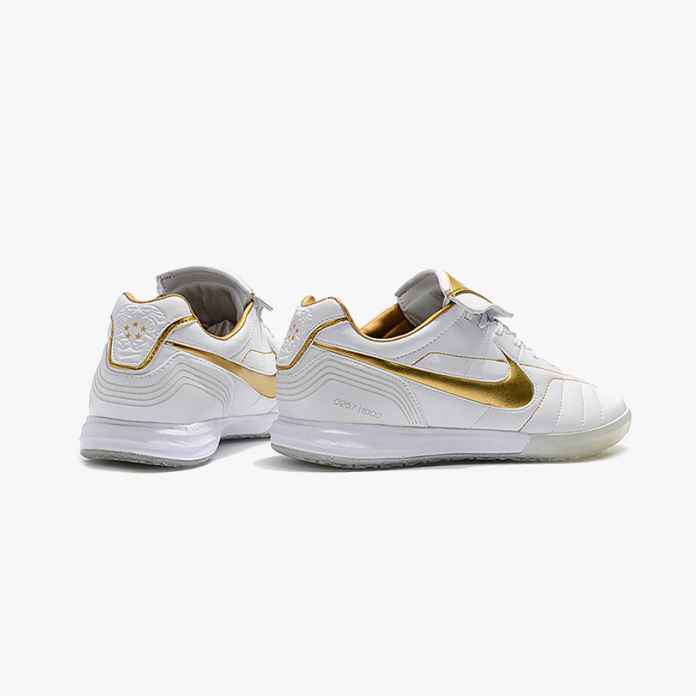 NIKE TIEMPO RONALDO R10 (IC) - Image 4