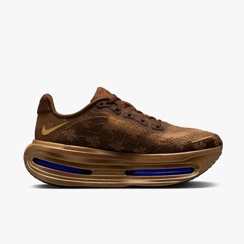 TÊNIS NIKE VOMERO PREMIUM FLAT STOUT