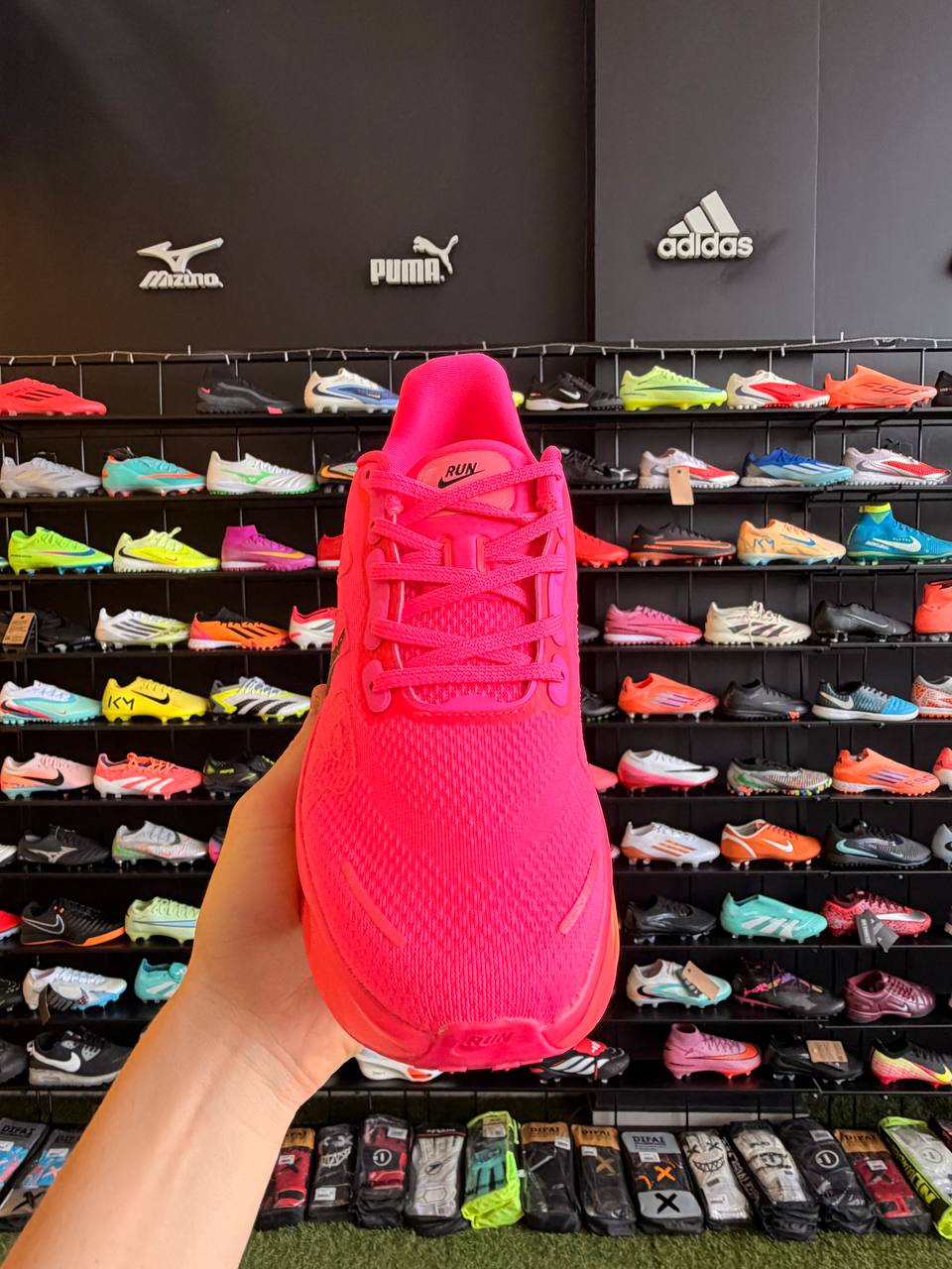 TENIS NIKE VOMERO PREMIUM PRONTA ENTREGA - Image 2