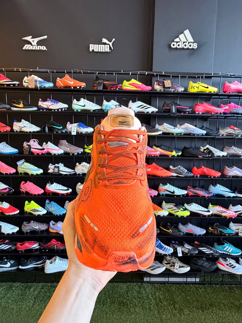 TENIS NIKE VOMERO PREMIUM (PRONTA ENTREGA) - Image 3