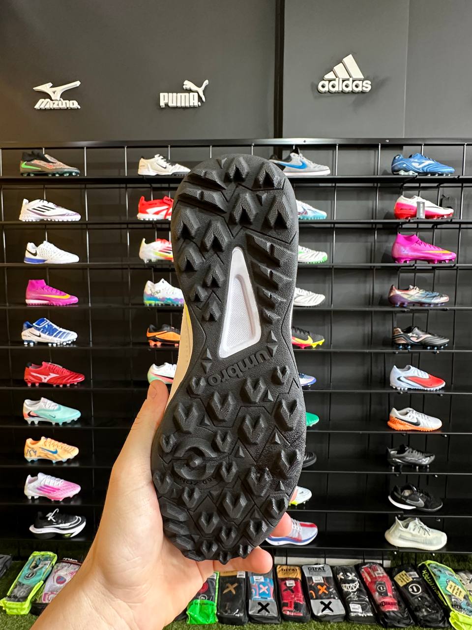 UMBRO ADAMANT MASTER CLASS PRONTA ENTREGA - Image 5