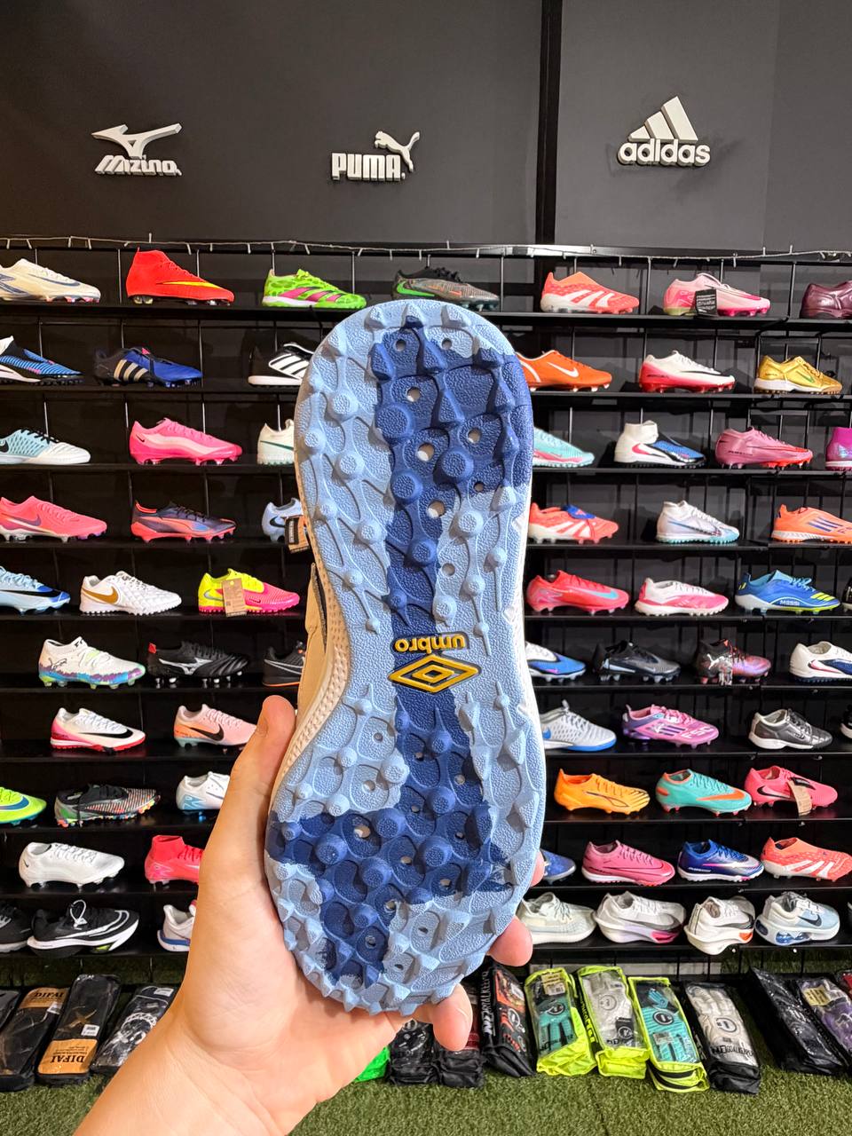 UMBRO ADAMANT MASTER CLASS PRO BUMP KINTSUGI (TF) PRONTA ENTREGA - Image 4