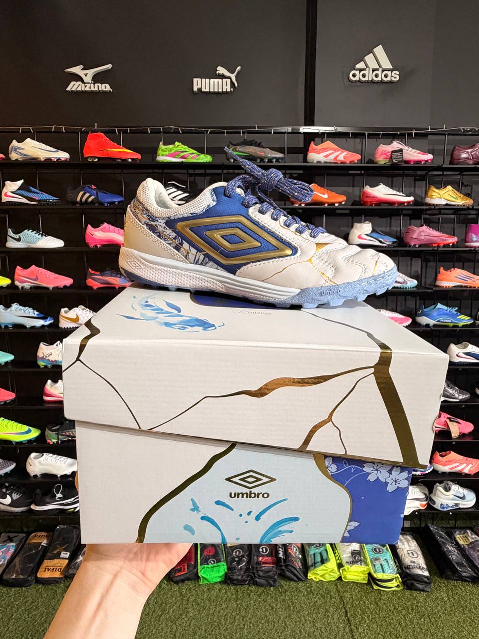 UMBRO ADAMANT MASTER CLASS PRO BUMP KINTSUGI (TF) PRONTA ENTREGA - Image 6
