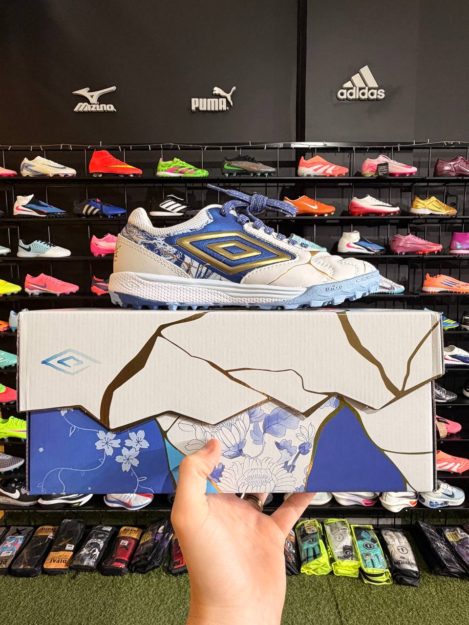 UMBRO ADAMANT MASTER CLASS PRO BUMP KINTSUGI (TF) PRONTA ENTREGA - Image 7