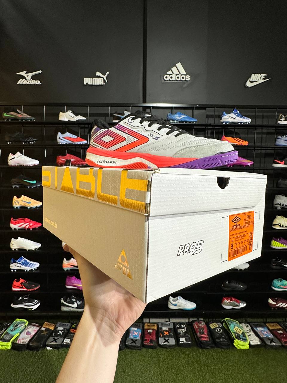 UMBRO PRO 5 STABLE PRONTA ENTREGA - Image 8